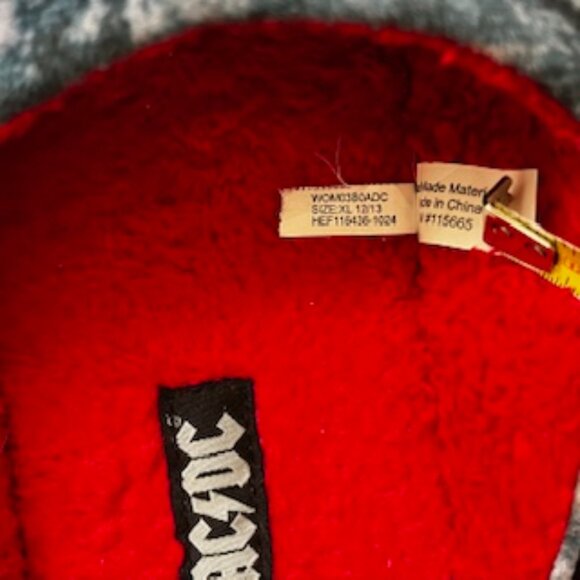 🧡3/15 AC/DC Tie-Dye Plush Slippers Embroidered Logo Women's XL 12/13 (Men's 11) - Picture 3 of 8